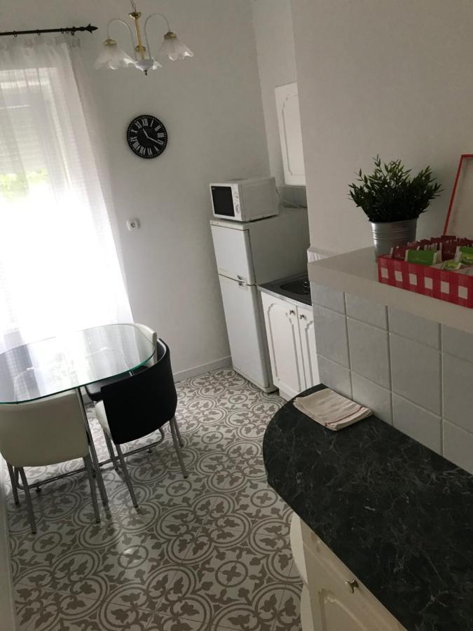 Rosmarinus Apartman Pécs Buitenkant foto